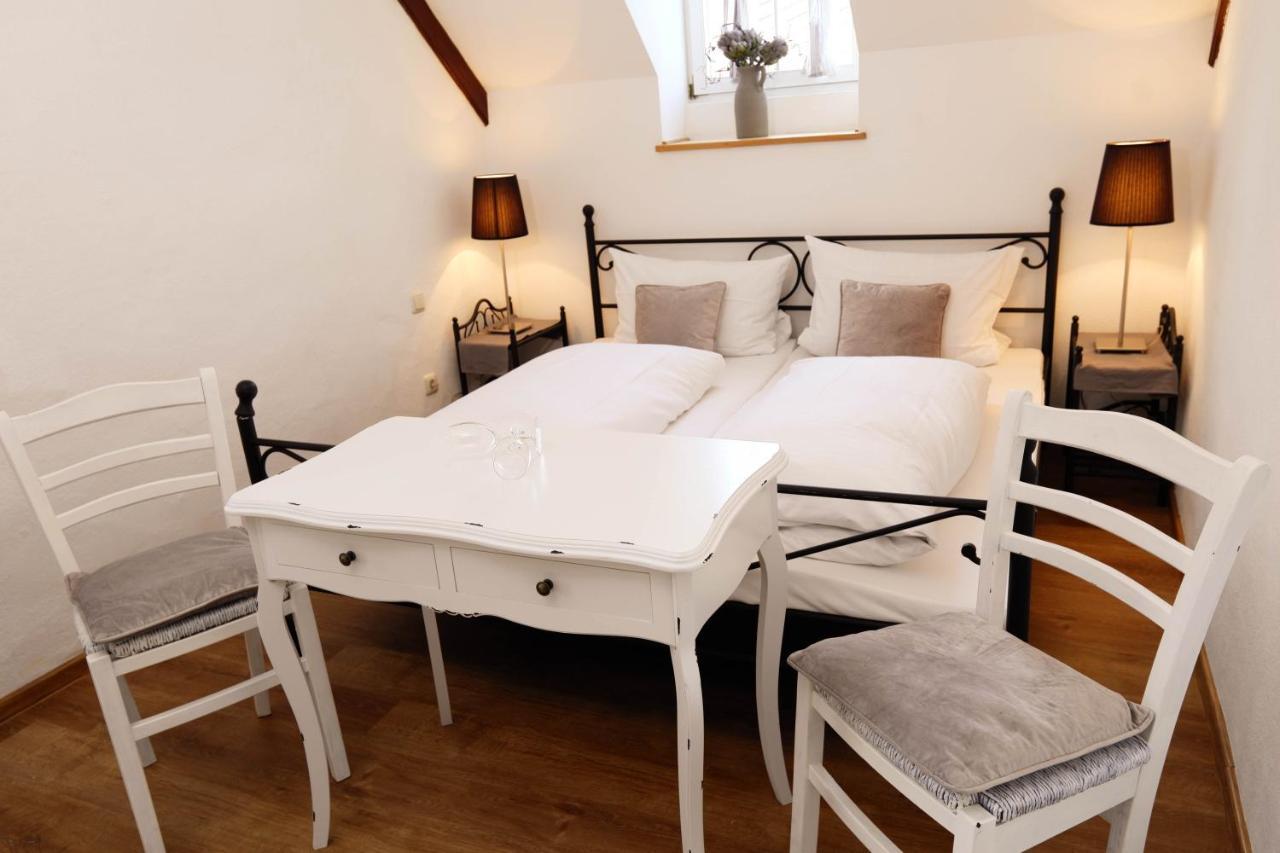 Hotel Klostermuehle Siebenborn Maring-Noviand Extérieur photo